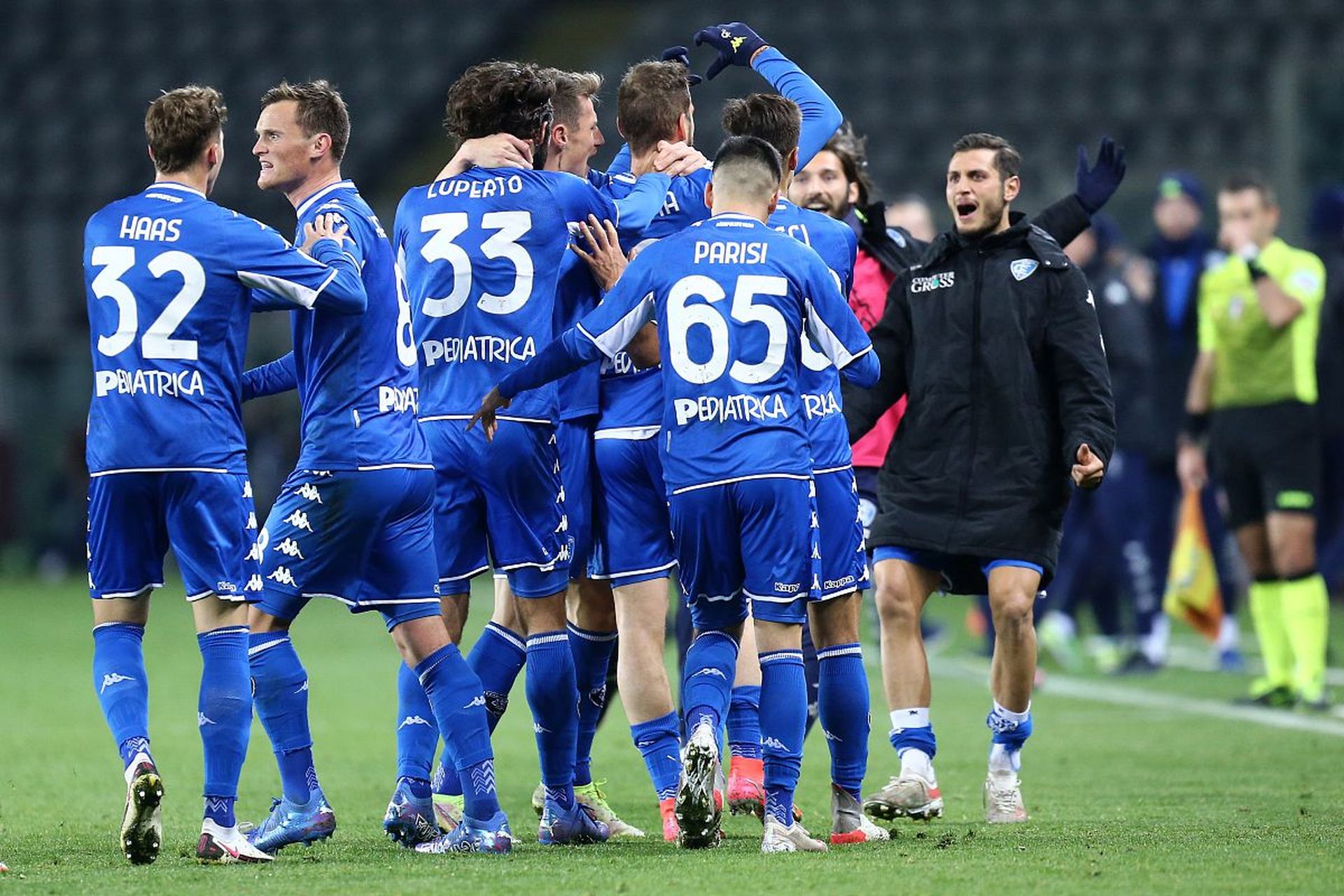 巴伊曾以 巴伊曾以